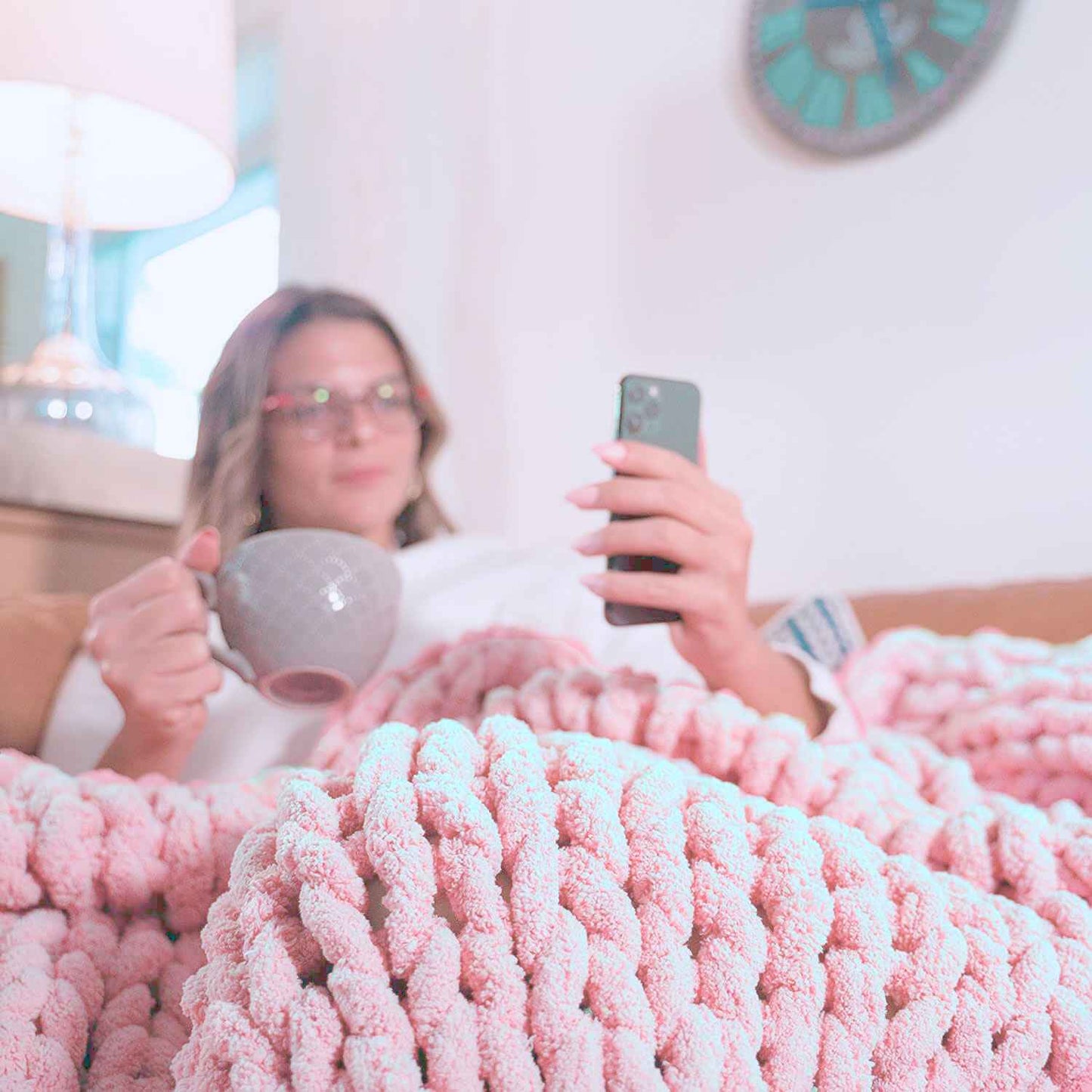Cozy Chunky Knit Throw Blanket for Home Decor and Warmth