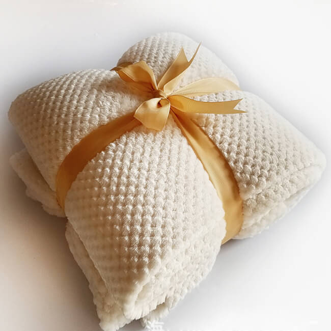 Soft Cotton Flannel Fleece Throw Blanket for Cozy Home Comfort