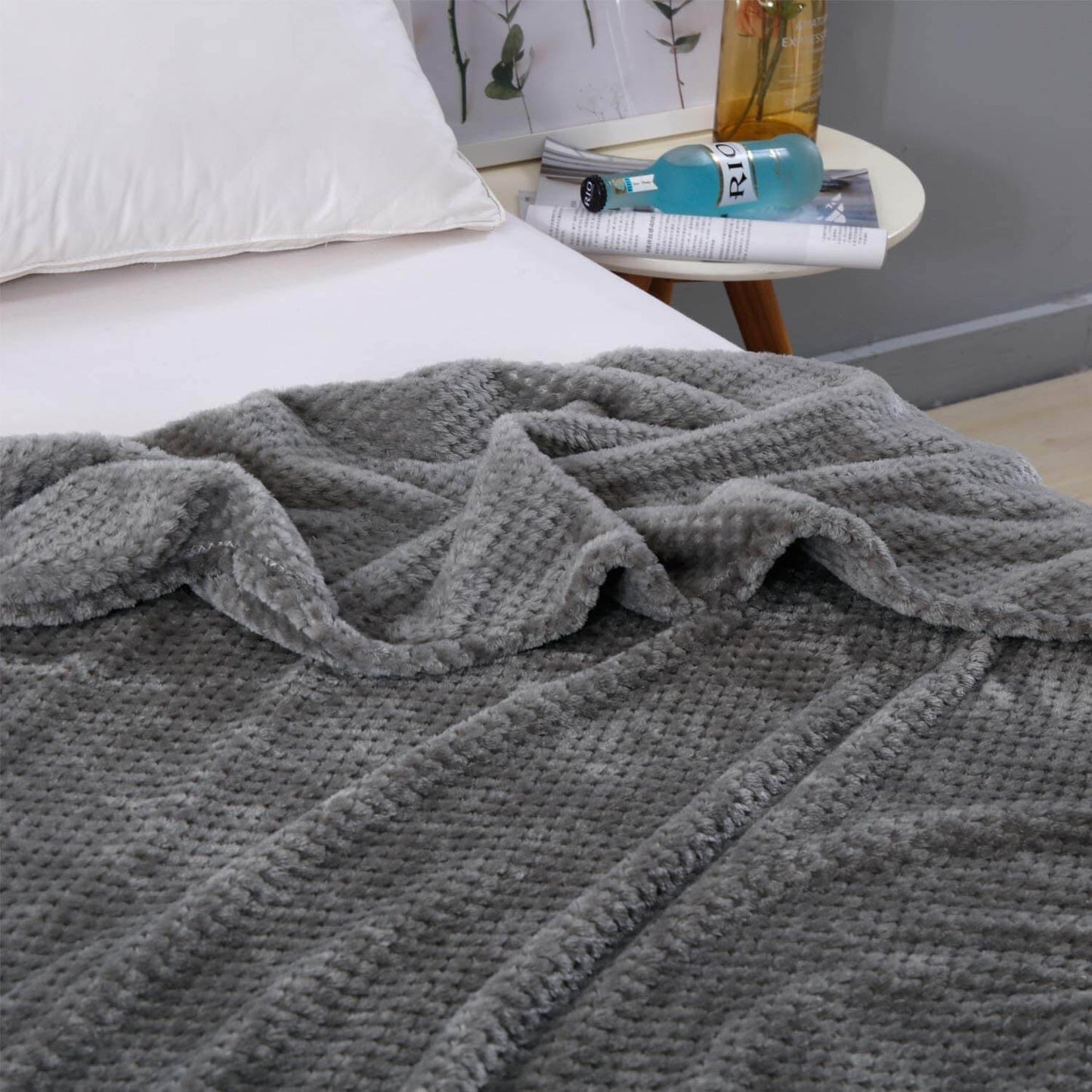 Soft Cotton Flannel Fleece Throw Blanket for Cozy Home Comfort