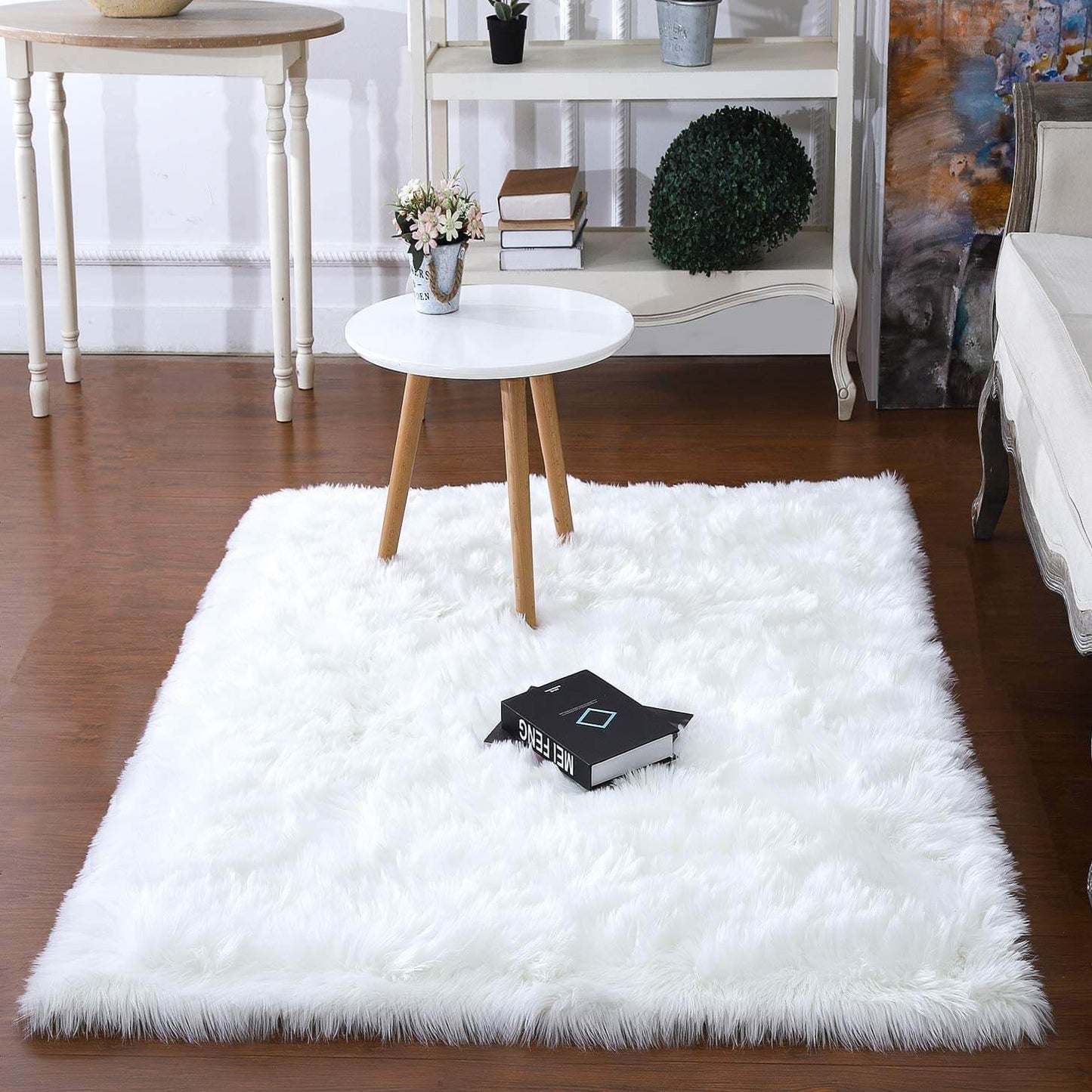 Soft Faux Fur Round Sheepskin Area Rug for Living Room & Bedroom