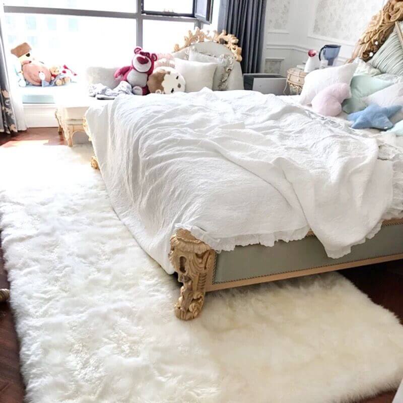 Soft Shaggy Faux Wool Rug - Plush Area Carpet for Home Decor