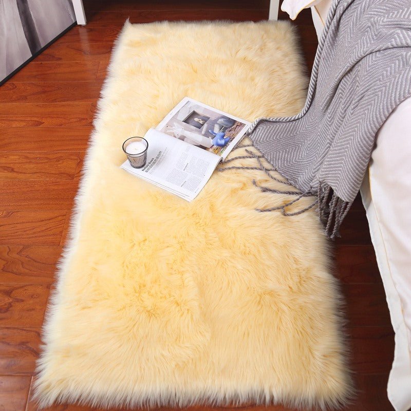 Soft Shaggy Faux Wool Rug - Plush Area Carpet for Home Decor