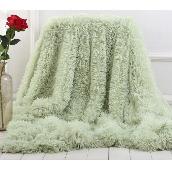 Soft Fleece Faux Fur Throw Blanket - Cozy Lap Blanket for Home