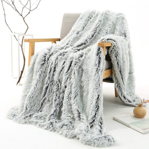 Soft Fleece Faux Fur Throw Blanket - Cozy Lap Blanket for Home