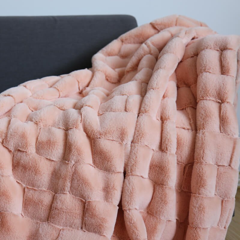 Luxury Faux Fur Throw Blanket - Soft Cozy Blanket (50x60 Inches)