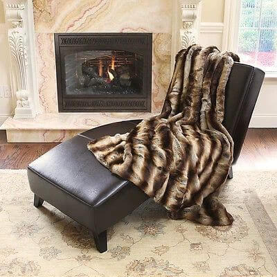 Plush Faux Fur Throw Blanket for Cozy Home Decor and Warmth
