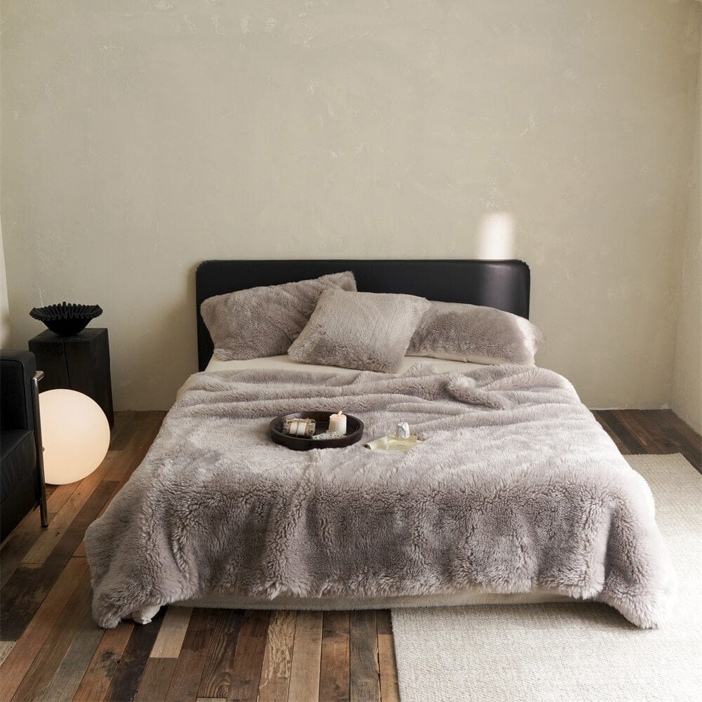 Luxury Soft Wool Throw Blanket for Sofa, Living Room & Bedroom Decor