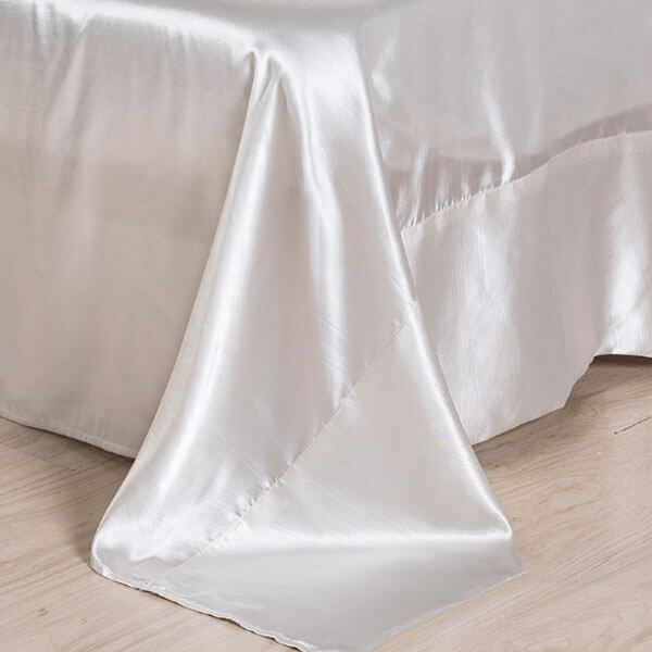 Luxury Satin Bed Sheet Set - Soft Silk Feel Bedding for Comfort