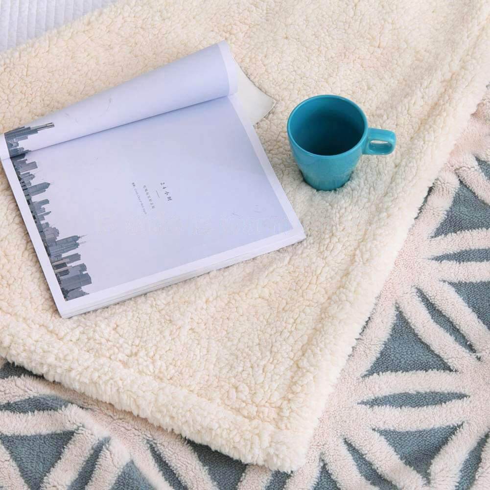 Soft Sherpa Fleece Throw Blanket - Cozy Fuzzy Bed Blanket for Comfort