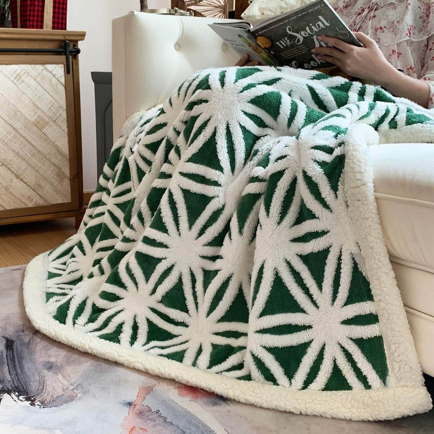 Soft Sherpa Fleece Throw Blanket - Cozy Fuzzy Bed Blanket for Comfort