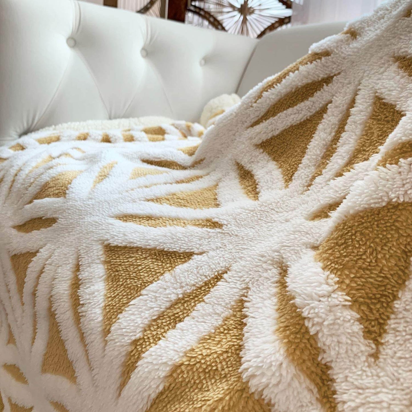 Soft Sherpa Fleece Throw Blanket - Cozy Fuzzy Bed Blanket for Comfort