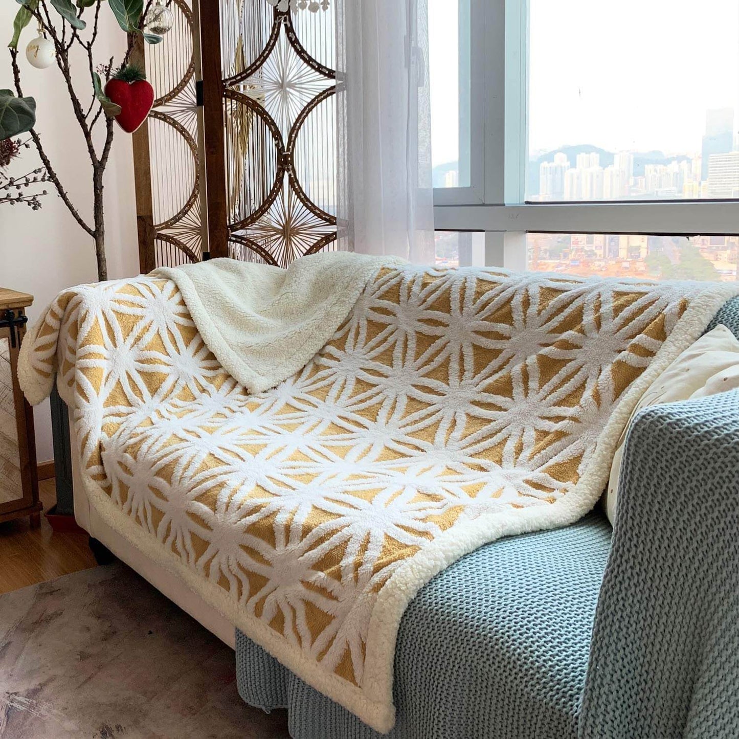 Soft Sherpa Fleece Throw Blanket - Cozy Fuzzy Bed Blanket for Comfort