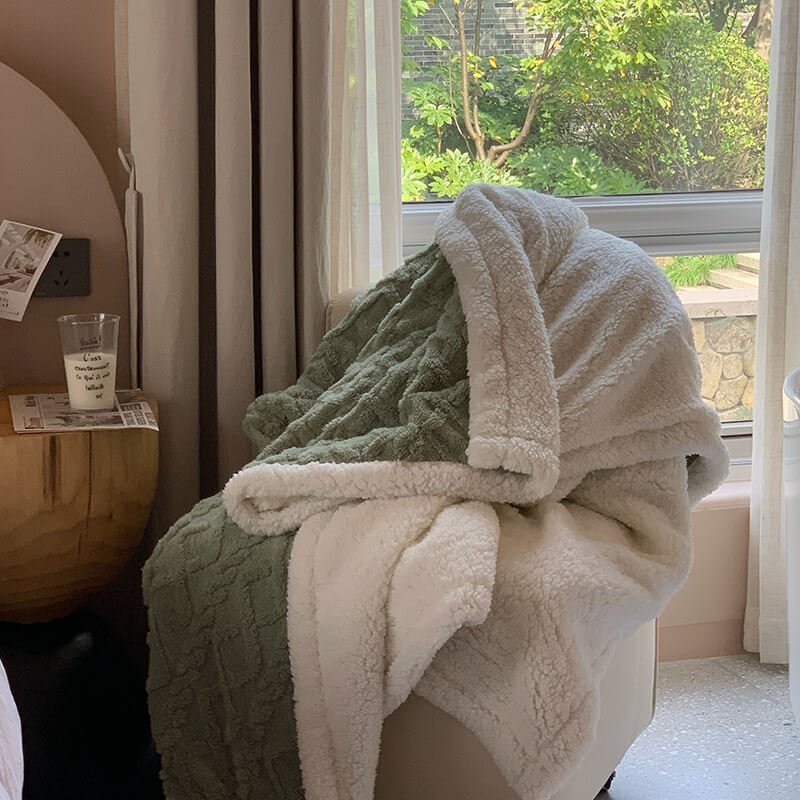 Cozy Soft Sherpa Shaggy Throw Blanket for Home Decor and Warmth