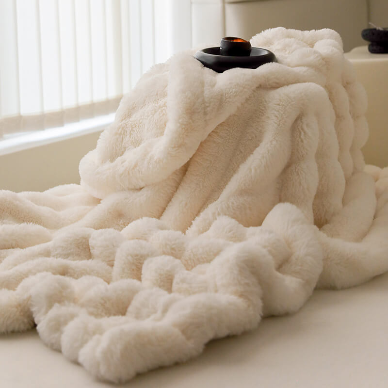 Luxury Soft Faux Fur Throw Blanket - Fluffy Plush Couch Blanket