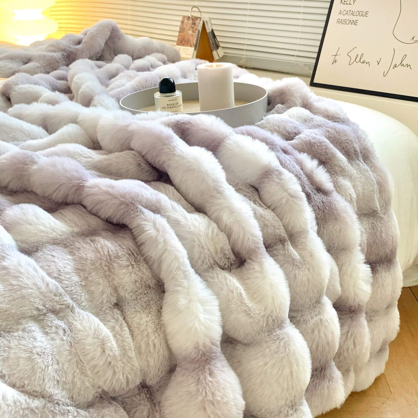 Luxury Fluffy Faux Rabbit Fur Throw Blanket - Ultra Soft & Cozy
